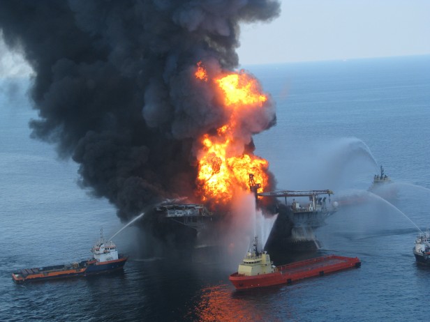 oil rig fire