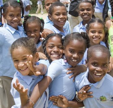 Kids from a Dominican Republic cocoa cooperative