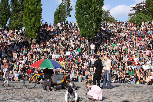 karaoke berlin crowd