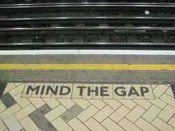 800px-Mind_the_gap_2