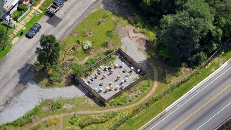 The Burgh Bees Community Apiary in Pittsburgh, Penn. was established in the neighborhood of Homewood in 2010.