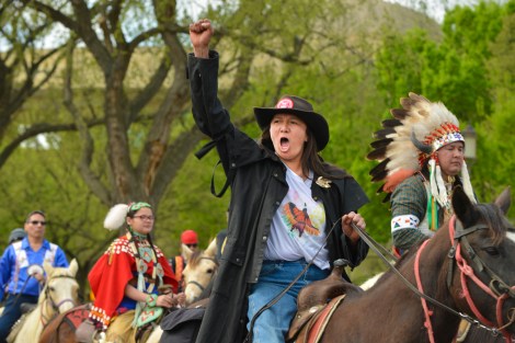 protesters on horseback