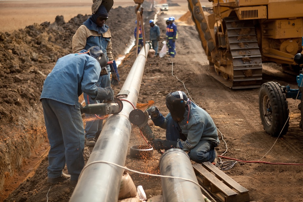 Pipeline contruction