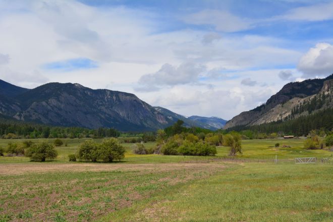 Farmland on the eastern tip of the Methow Valley.