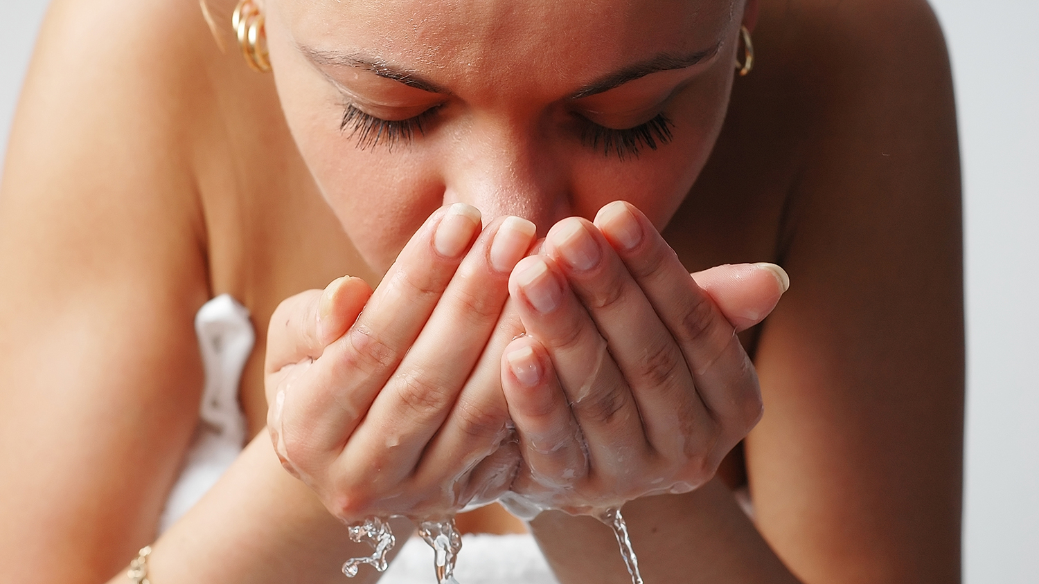 Washing face