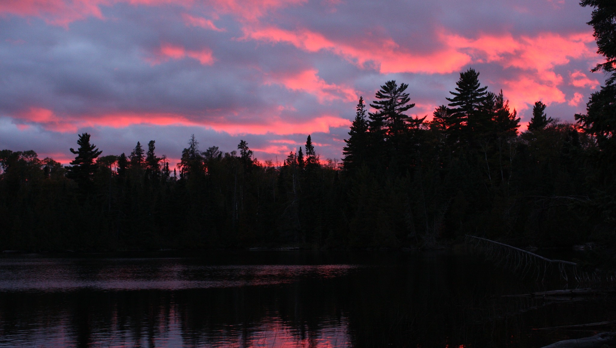 A sunset over a lake.