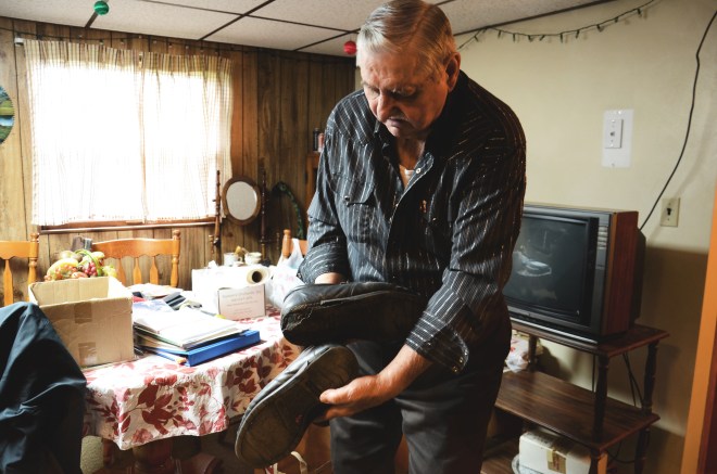 The soles of Jesse Eakin’s shoes disintegrate after a few months of walking on his lawn. He’s been told the culprit may be toluene, a volatile organic compound released into the air during natural gas production. The chemical settles onto his grass. 