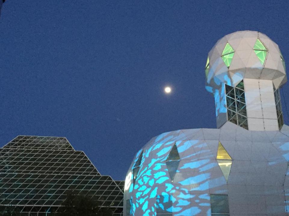 The Biosphere 2 outside of Tucson was an attempt to build a self-sustaining, earth-like environment.