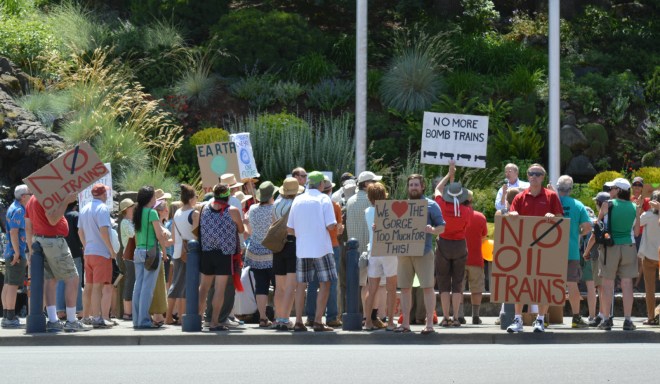 oregon-oil-train-protest-c