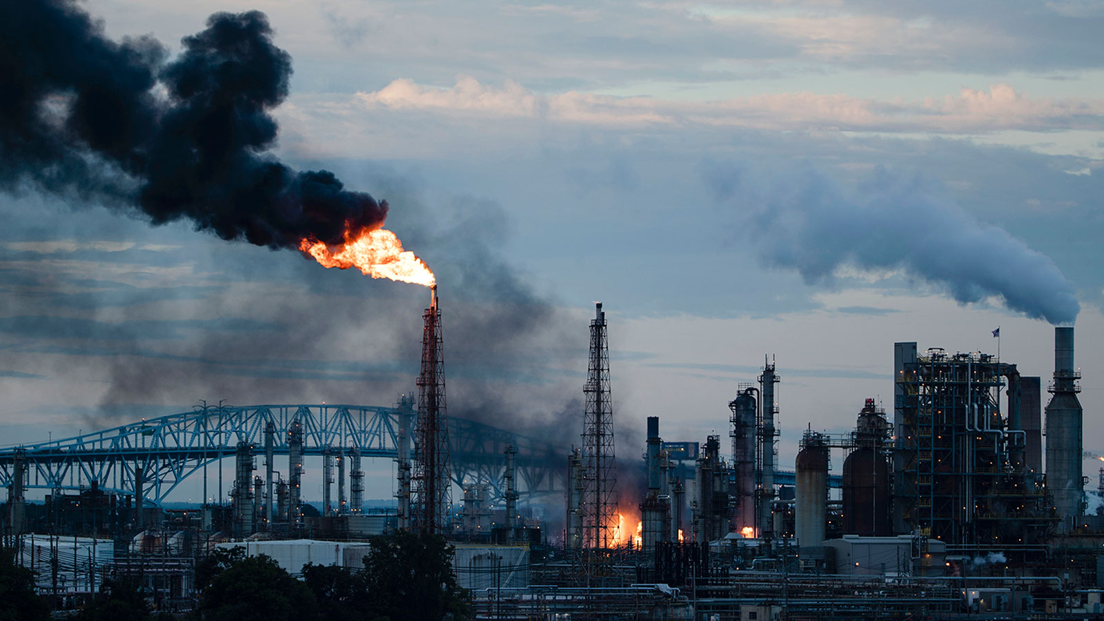 Smoke coming up from Philadelphia refinery