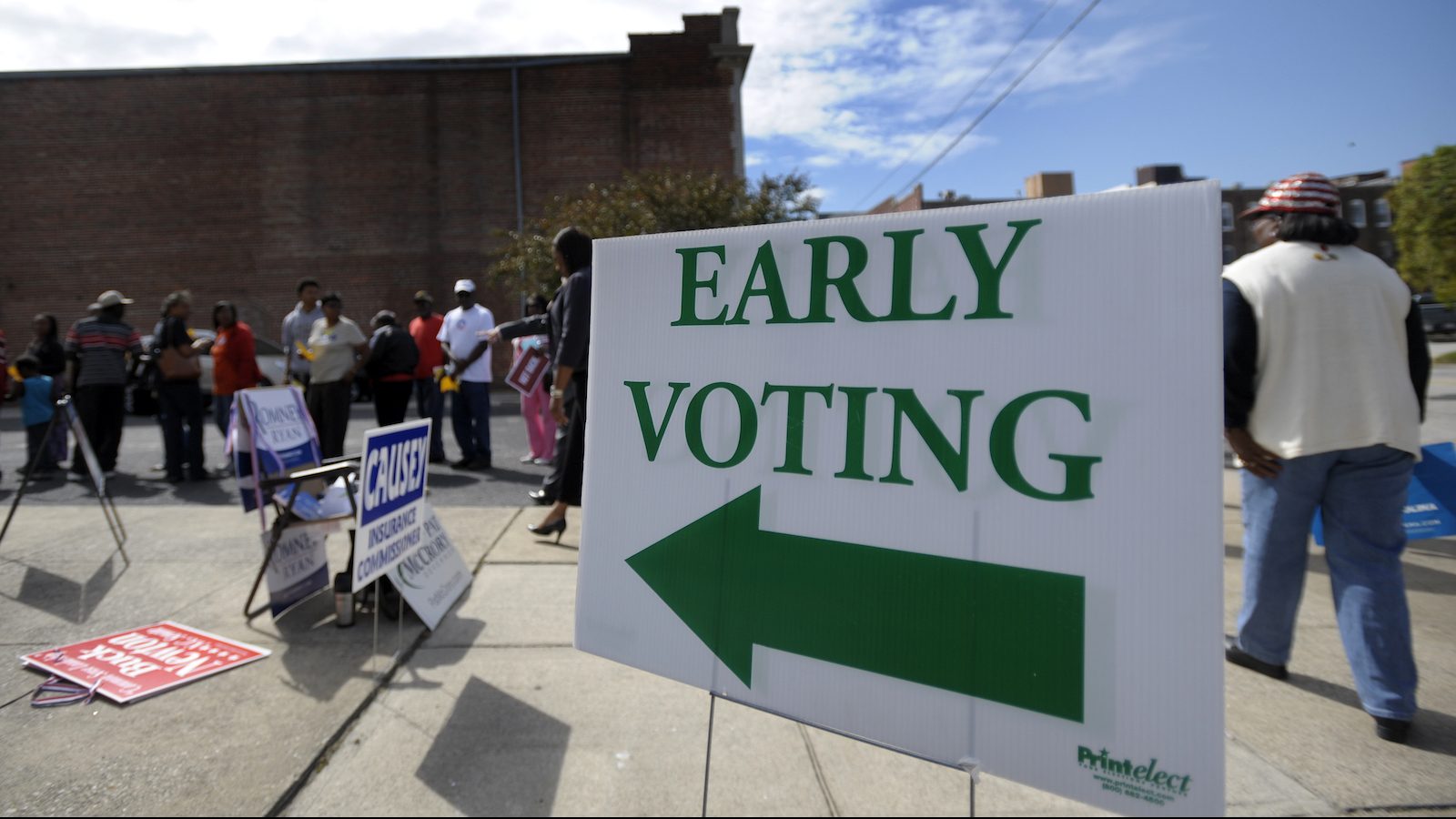 photo of early voting line north carolina