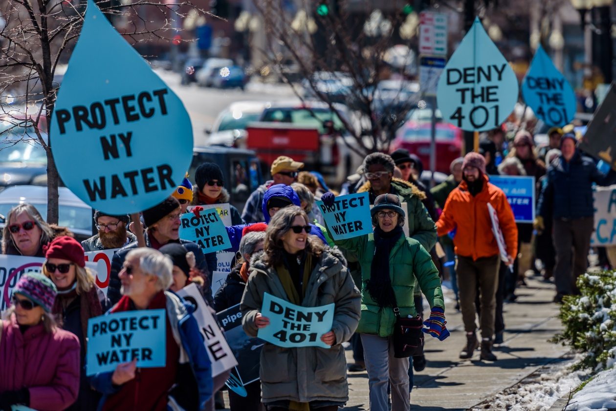 Constitution pipeline protest in Albany