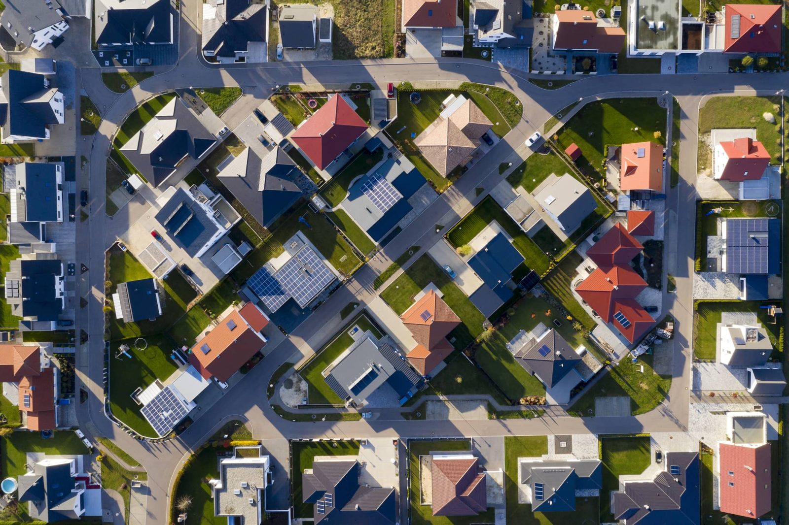 Homes with rooftop solar