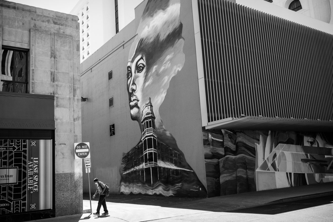 Photo: Downtown Phoenix AZ on a hot day has little shade.